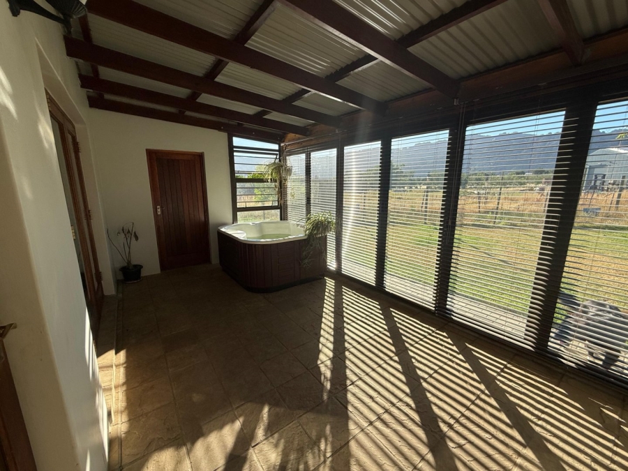 3 Bedroom Property for Sale in Prince Alfred Hamlet Western Cape